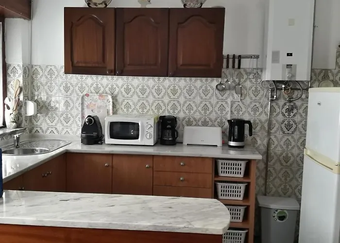 Vivenda Joao Damas * 알부페이라