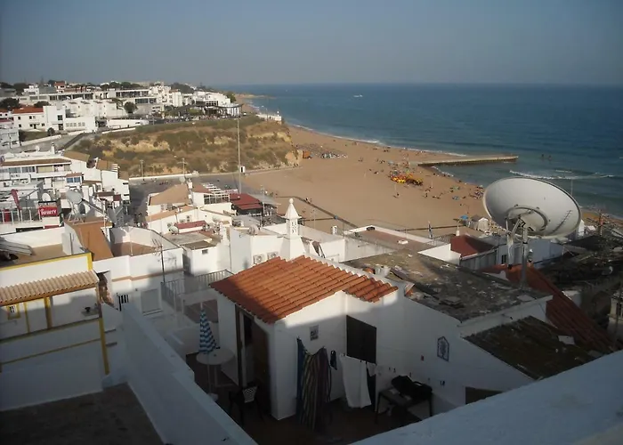 Vivenda Joao Damas * 알부페이라